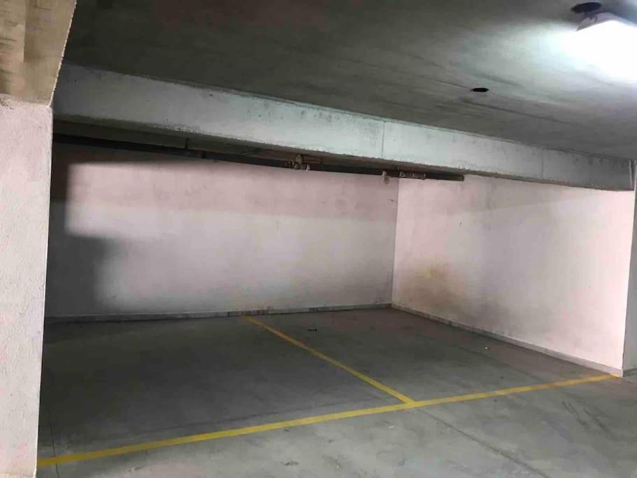 Апартаменты 5 Min From Papageorgiou Free Indoor Parking Салоники Экстерьер фото